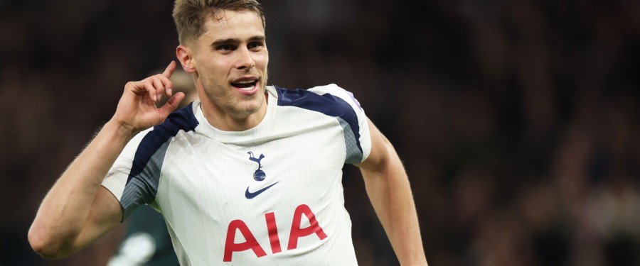 Микки ван де Вен